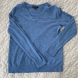 Banana Republic v neck sweater